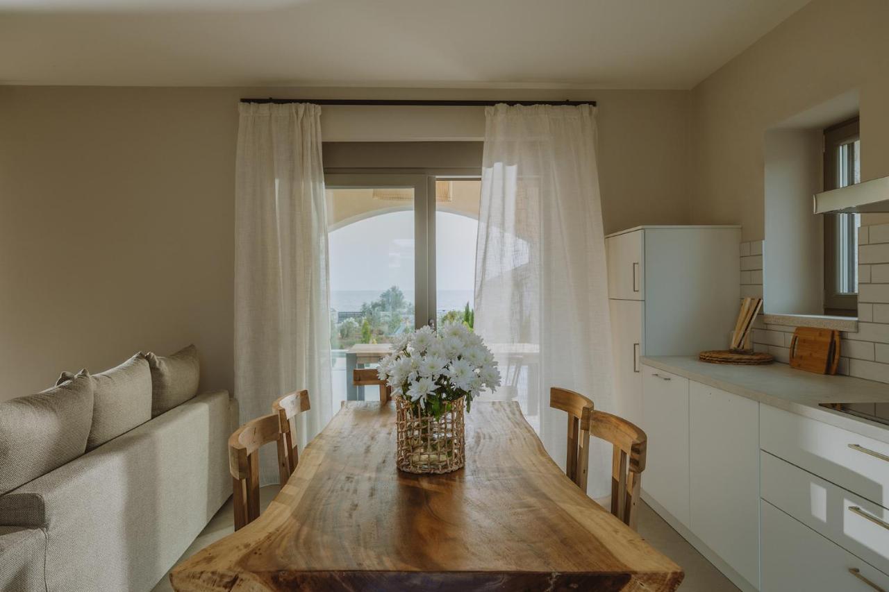 Nama Seaside Villas Paralia Kanaliou Buitenkant foto
